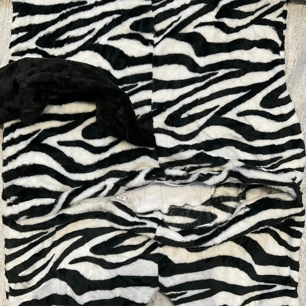 Zebra‎ Animal 1 Piece Plush Fleece Hooded Kigurumi Pajamas Costume Kids 7/8 NWOT